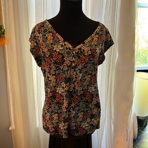 Loft Linen Women’s tshirt  shirt Size med